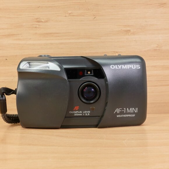 Olympus AF-1 Mini 35mm Point & Shoot Film Camera / Zuiko 35mm f/3.5 Lens - Picture 1 of 10